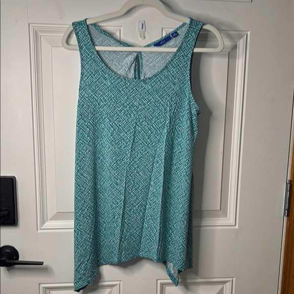 Apt. 9 EUC Patterned Sleeveless Blouse - Picture 1 of 4